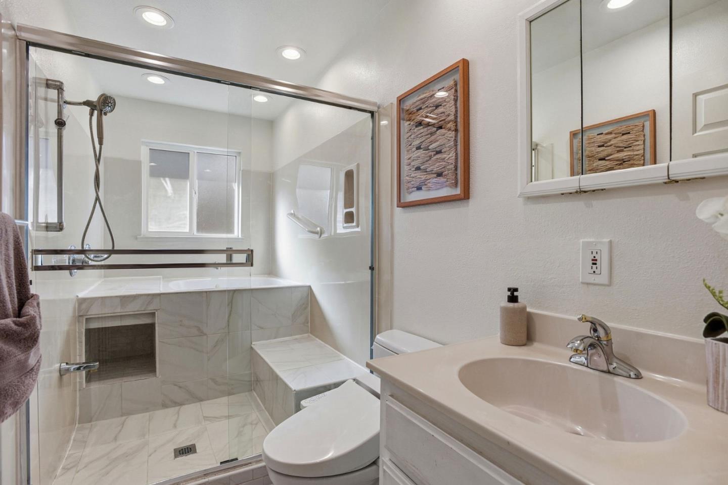 Detail Gallery Image 36 of 48 For 1079 Annapolis Dr, San Mateo,  CA 94403 - 4 Beds | 3 Baths