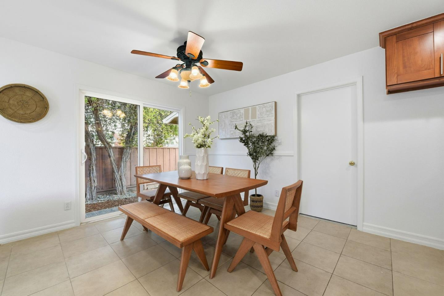 Detail Gallery Image 8 of 27 For 3359 Jenkins Ave, San Jose,  CA 95118 - 3 Beds | 2 Baths