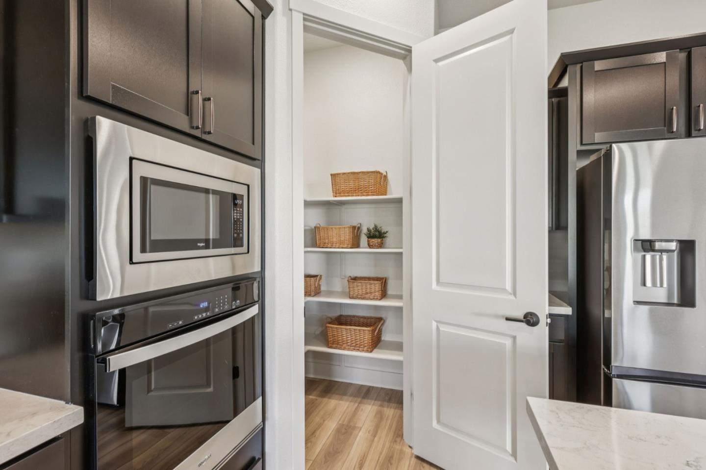 Detail Gallery Image 19 of 78 For 179 Luna Way, Hollister,  CA 95023 - 4 Beds | 2/1 Baths