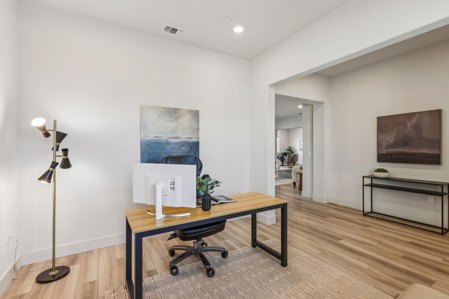 Detail Gallery Image 22 of 78 For 179 Luna Way, Hollister,  CA 95023 - 4 Beds | 2/1 Baths