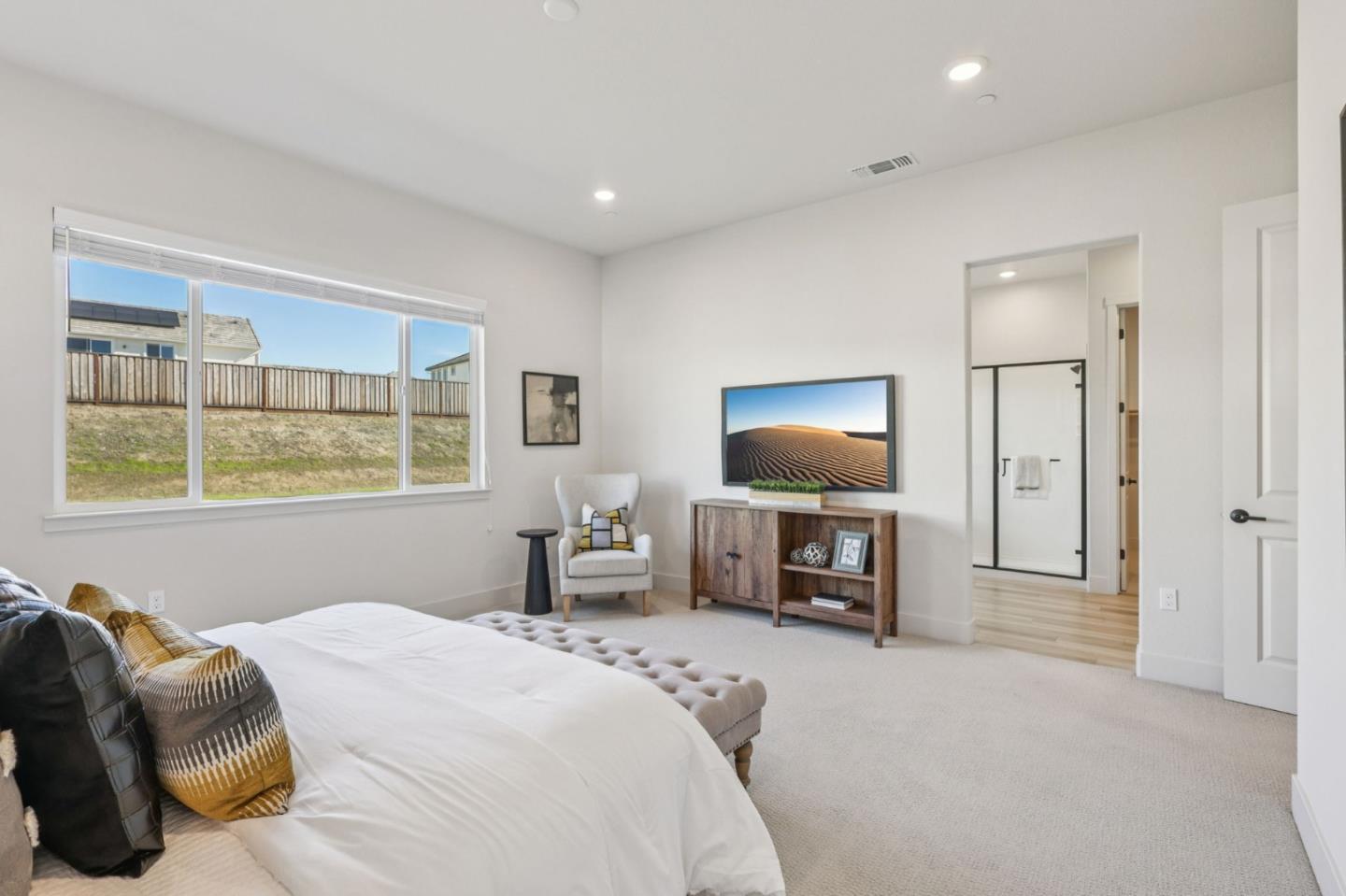 Detail Gallery Image 34 of 78 For 179 Luna Way, Hollister,  CA 95023 - 4 Beds | 2/1 Baths