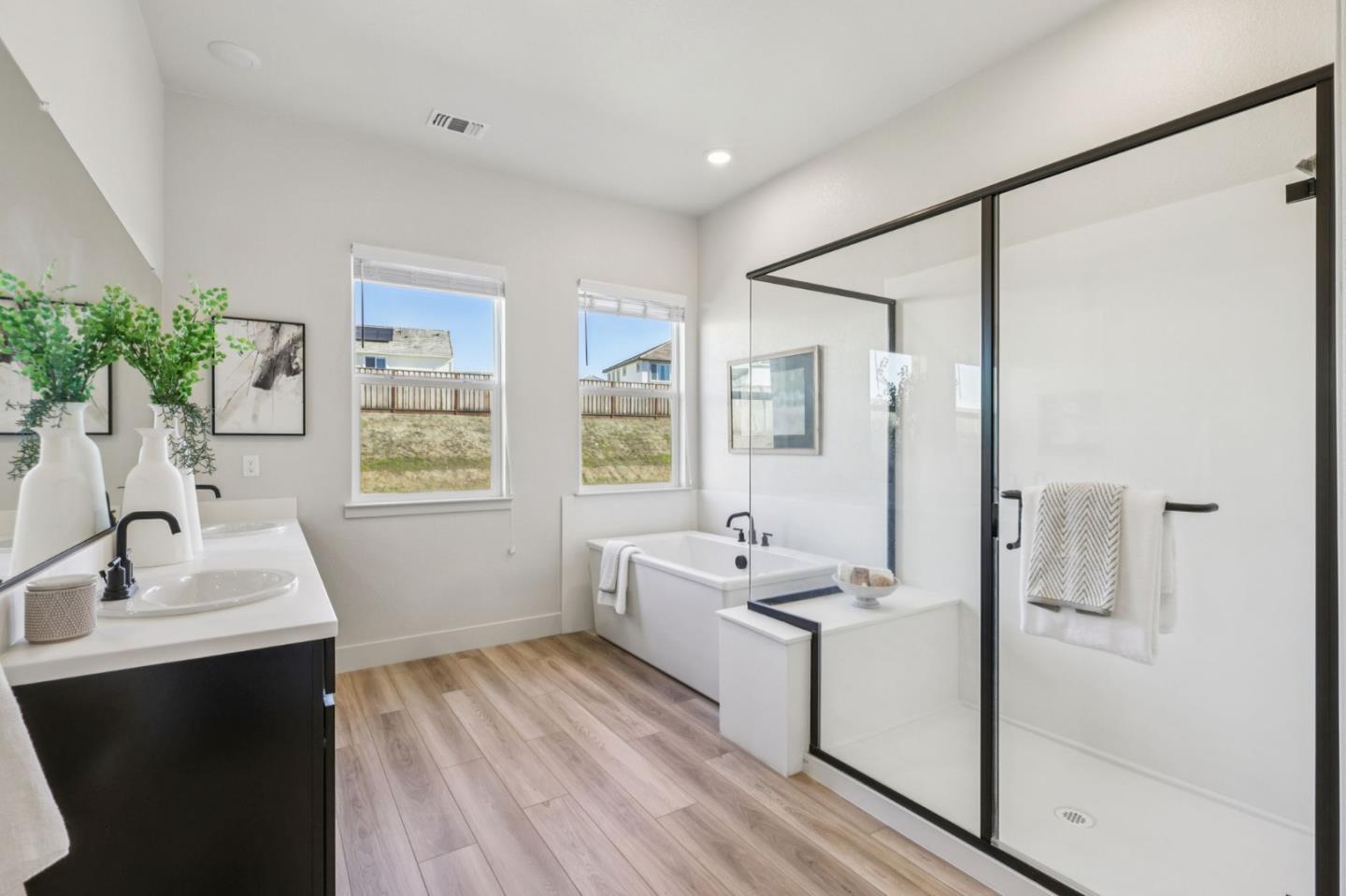 Detail Gallery Image 36 of 78 For 179 Luna Way, Hollister,  CA 95023 - 4 Beds | 2/1 Baths