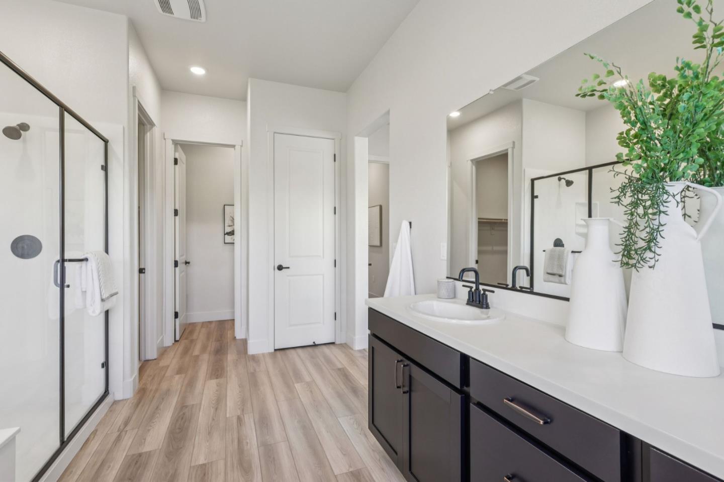 Detail Gallery Image 41 of 78 For 179 Luna Way, Hollister,  CA 95023 - 4 Beds | 2/1 Baths