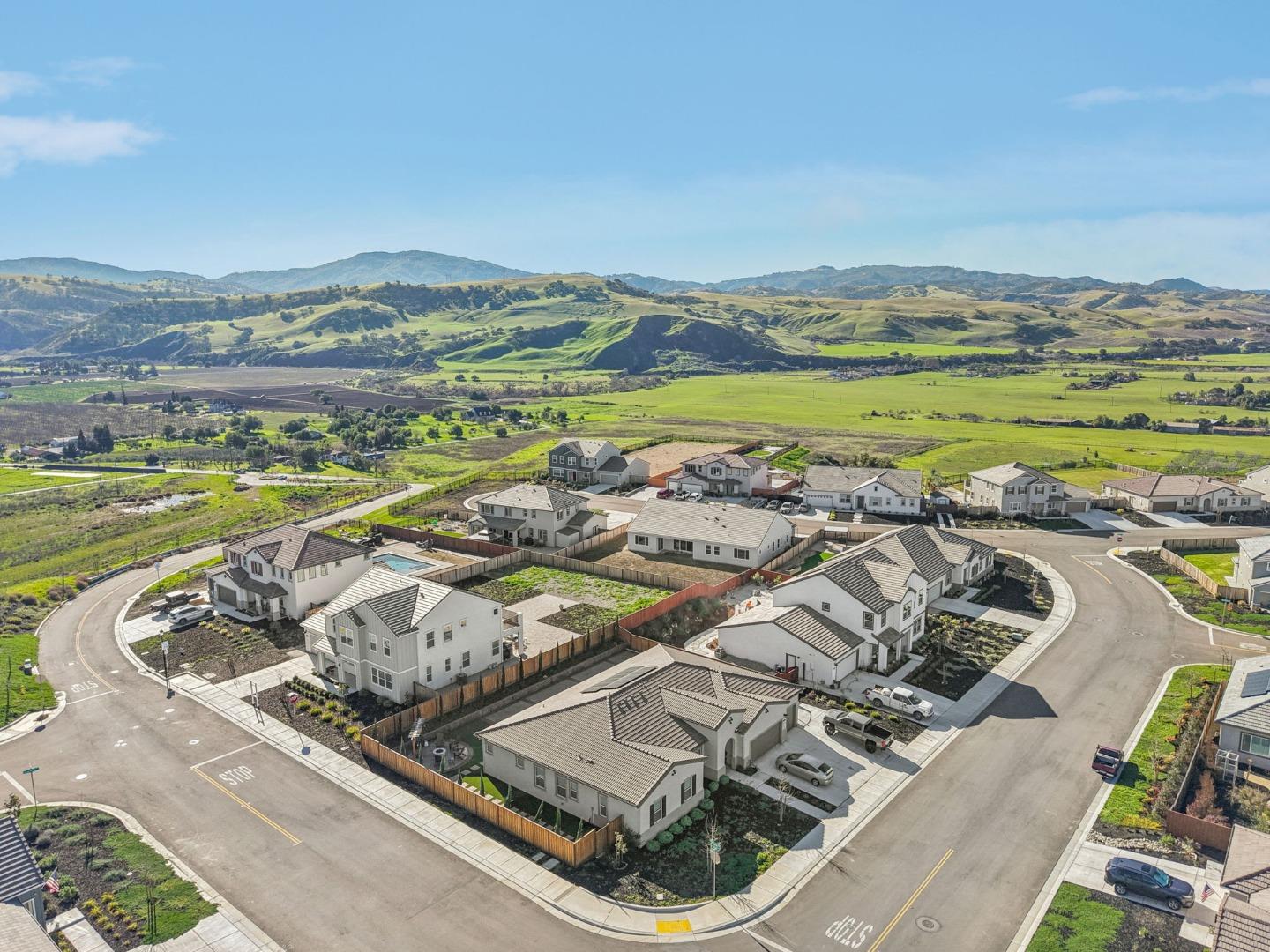 Detail Gallery Image 61 of 78 For 179 Luna Way, Hollister,  CA 95023 - 4 Beds | 2/1 Baths