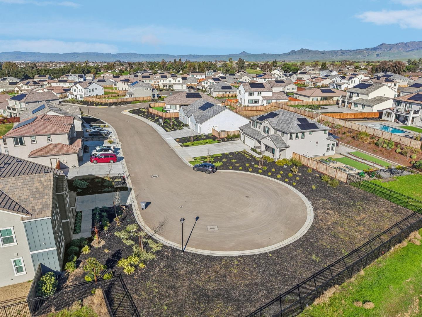 Detail Gallery Image 63 of 78 For 179 Luna Way, Hollister,  CA 95023 - 4 Beds | 2/1 Baths