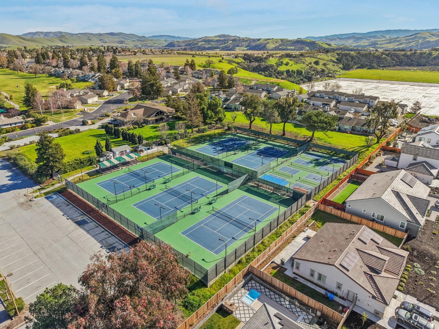 Detail Gallery Image 65 of 78 For 179 Luna Way, Hollister,  CA 95023 - 4 Beds | 2/1 Baths