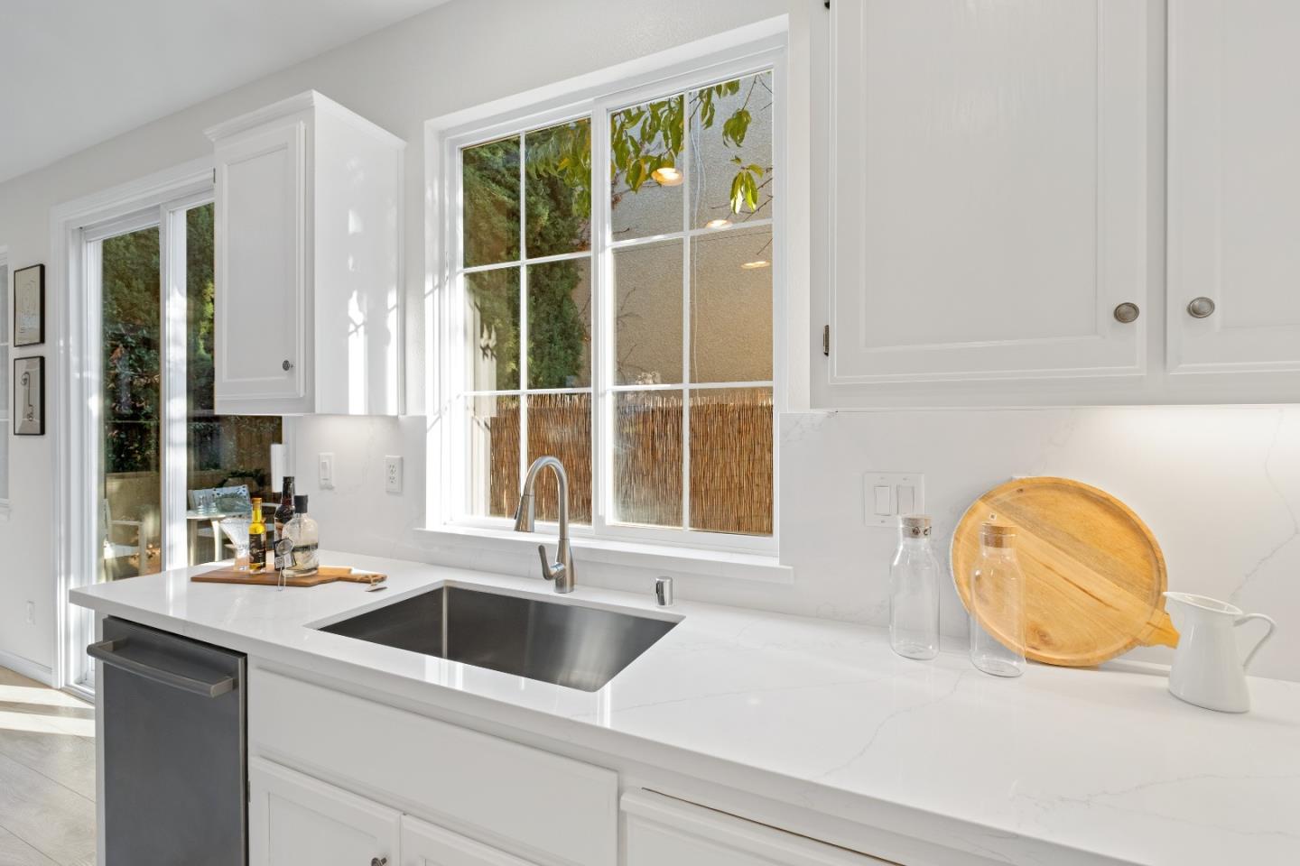 Detail Gallery Image 15 of 46 For 2144 Kingsbury Cir, Santa Clara,  CA 95054 - 4 Beds | 2/1 Baths