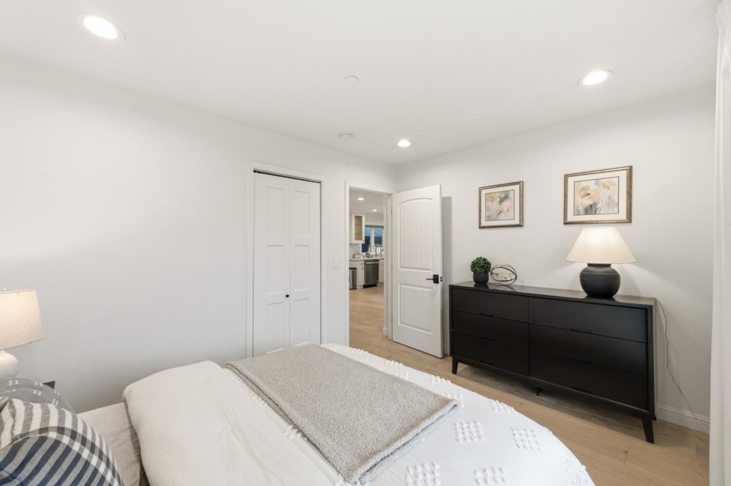 Detail Gallery Image 20 of 40 For 830 Birch Ave, Sunnyvale,  CA 94086 - 4 Beds | 3 Baths