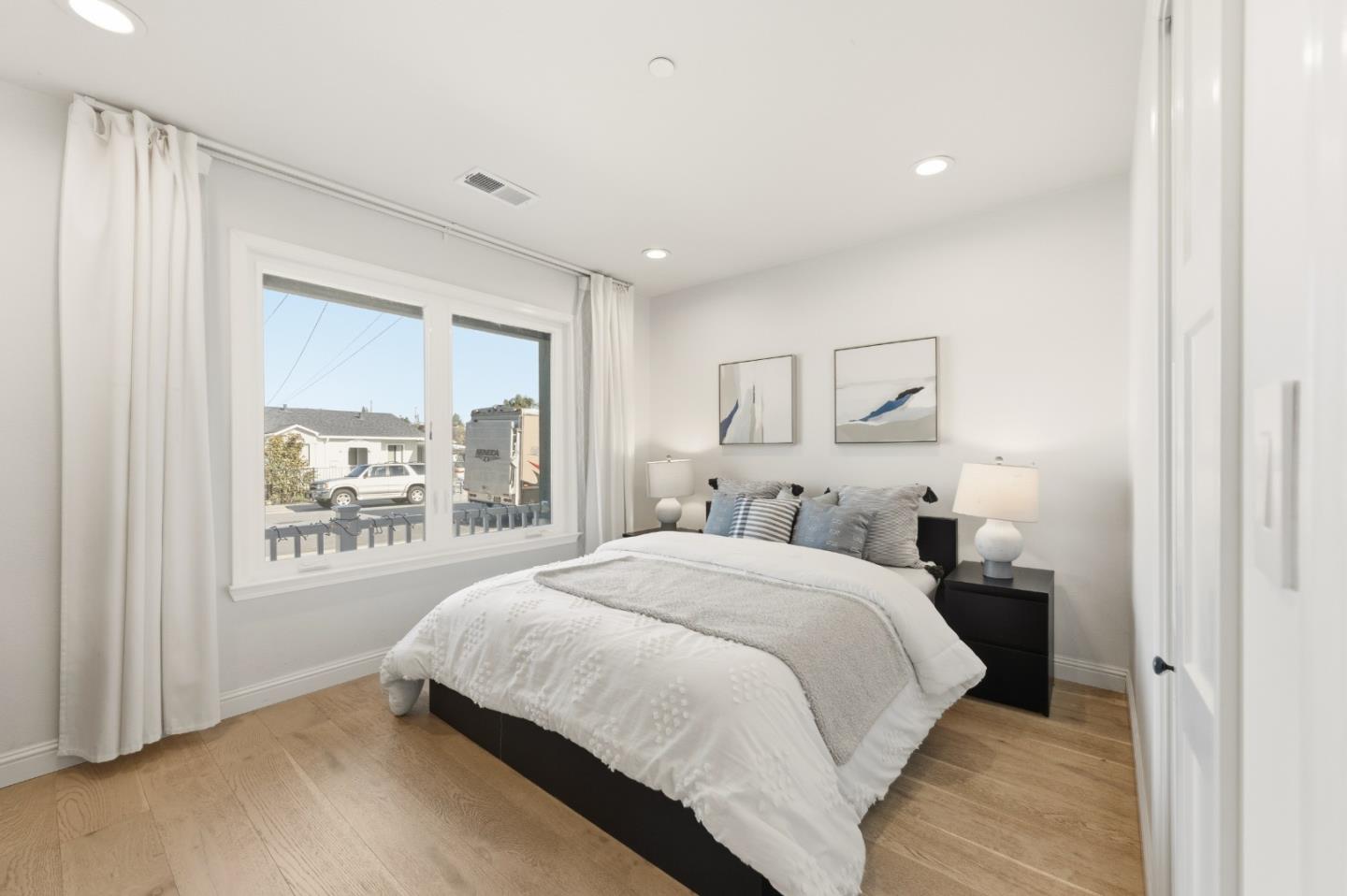 Detail Gallery Image 21 of 40 For 830 Birch Ave, Sunnyvale,  CA 94086 - 4 Beds | 3 Baths