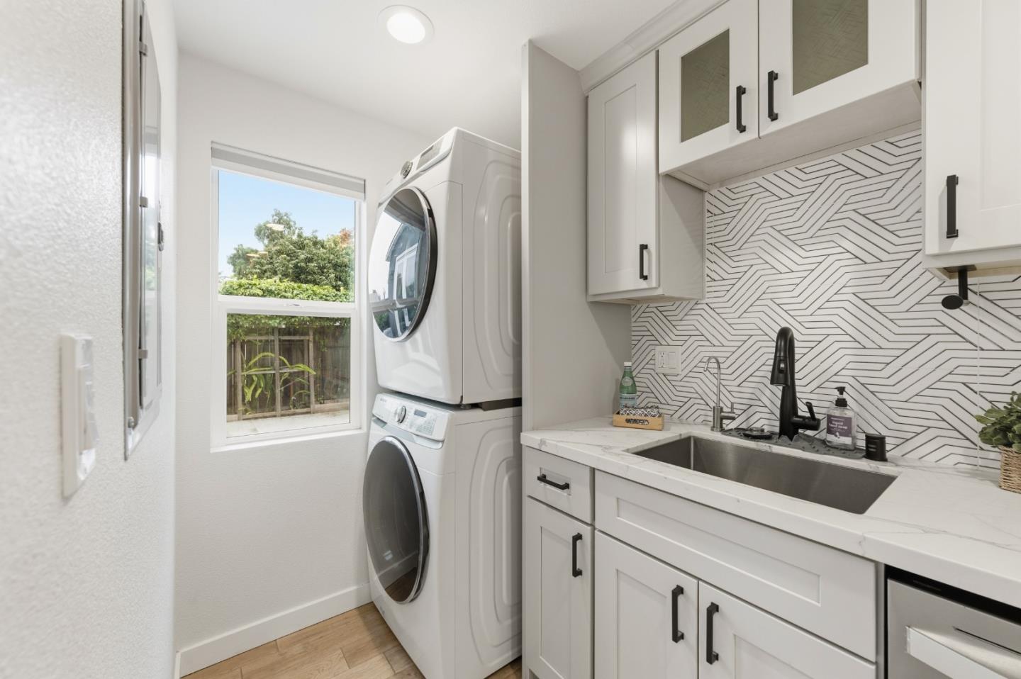 Detail Gallery Image 35 of 40 For 830 Birch Ave, Sunnyvale,  CA 94086 - 4 Beds | 3 Baths