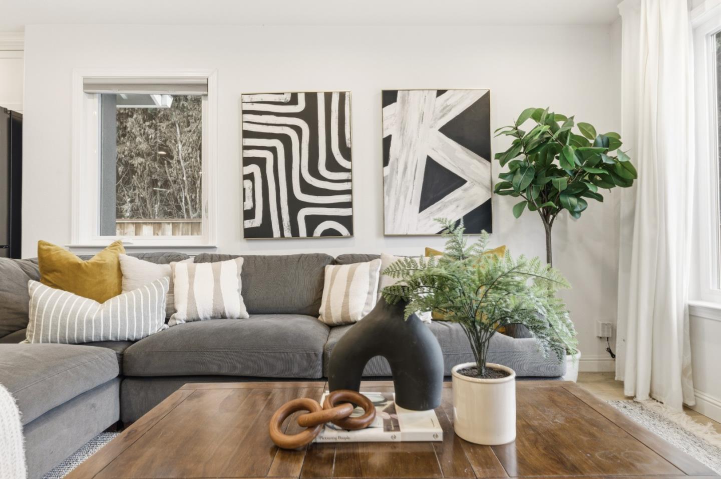 Detail Gallery Image 6 of 40 For 830 Birch Ave, Sunnyvale,  CA 94086 - 4 Beds | 3 Baths