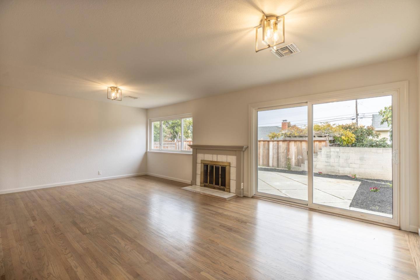 Detail Gallery Image 14 of 26 For 3140 Fitzpatrick Dr, Concord,  CA 94519 - 3 Beds | 2 Baths