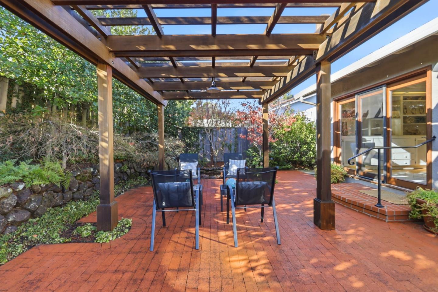 Detail Gallery Image 43 of 47 For 22408 Balustrol Ct, Cupertino,  CA 95014 - 3 Beds | 2 Baths