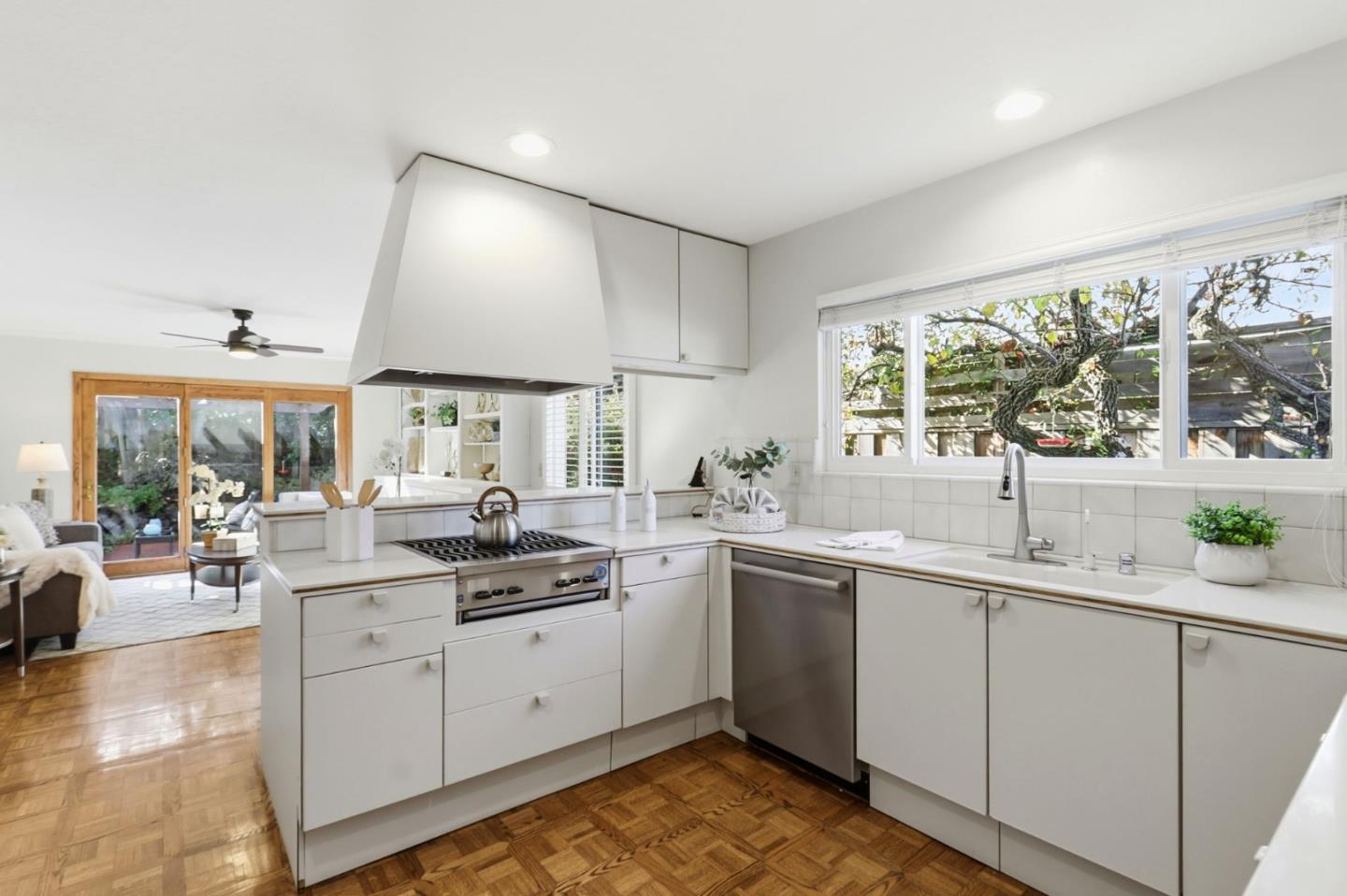 Detail Gallery Image 8 of 47 For 22408 Balustrol Ct, Cupertino,  CA 95014 - 3 Beds | 2 Baths