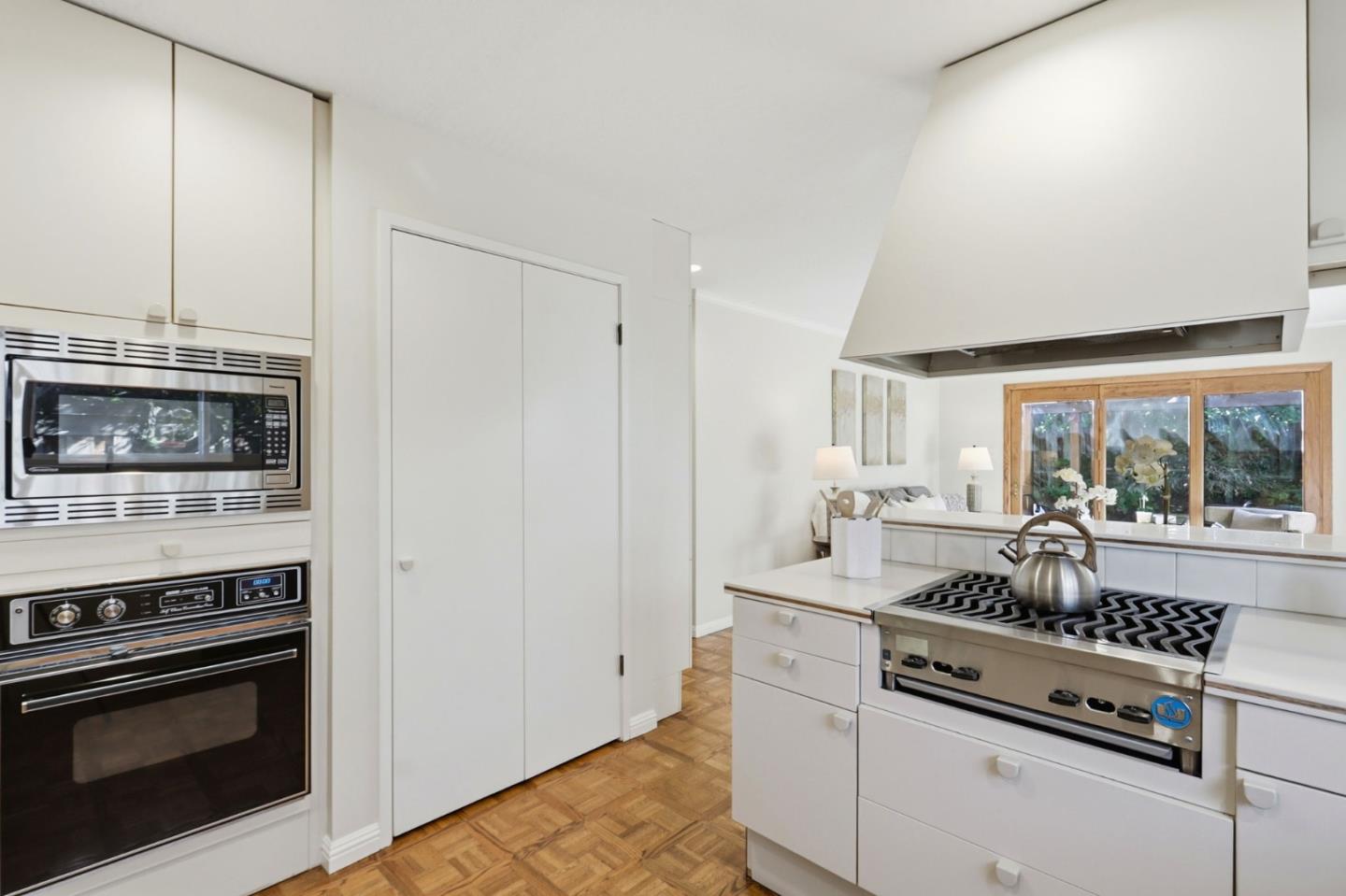 Detail Gallery Image 9 of 47 For 22408 Balustrol Ct, Cupertino,  CA 95014 - 3 Beds | 2 Baths