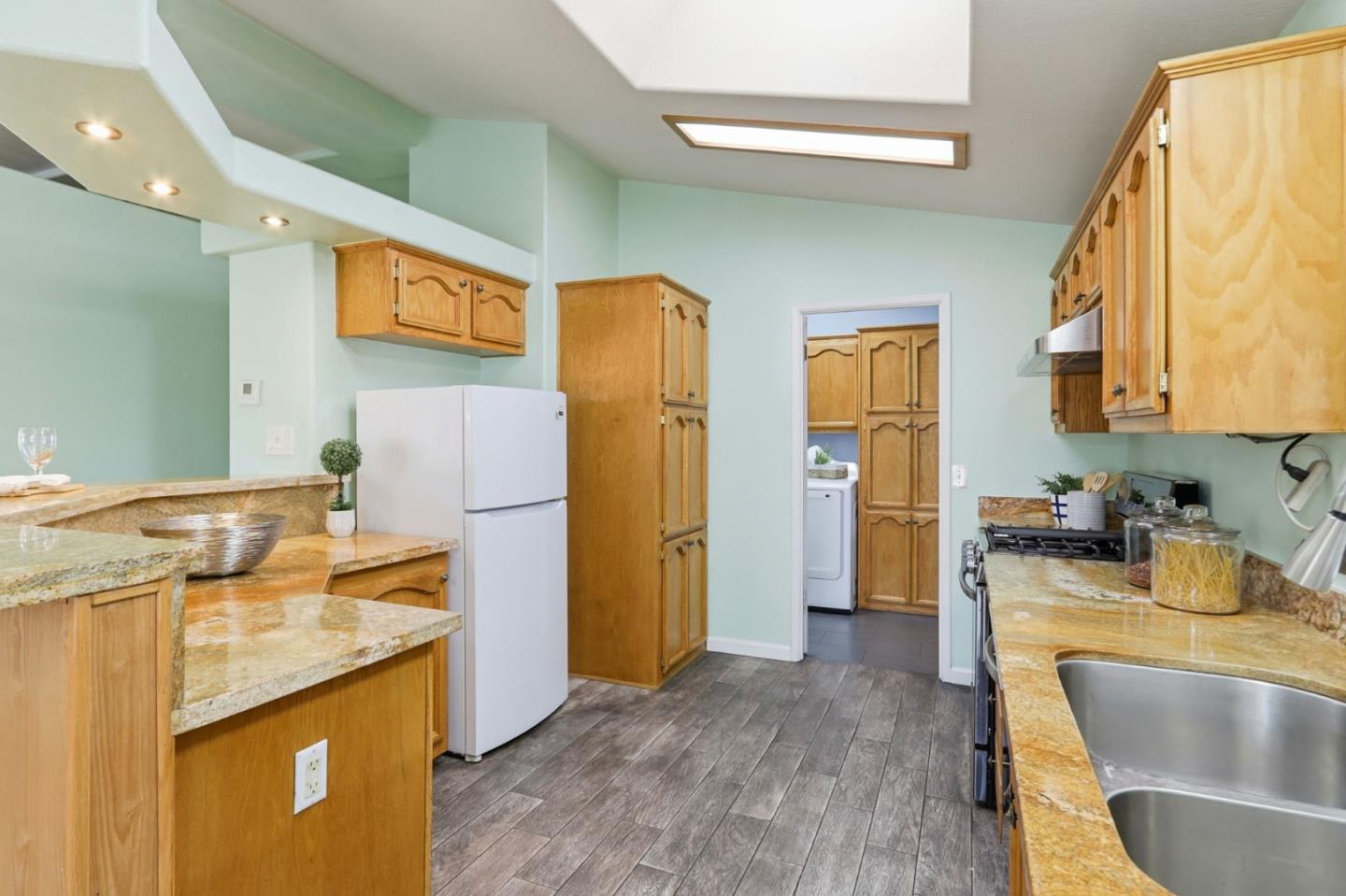 Detail Gallery Image 11 of 46 For 1520 E Capitol Expwy #103,  San Jose,  CA 95121 - 3 Beds | 2 Baths