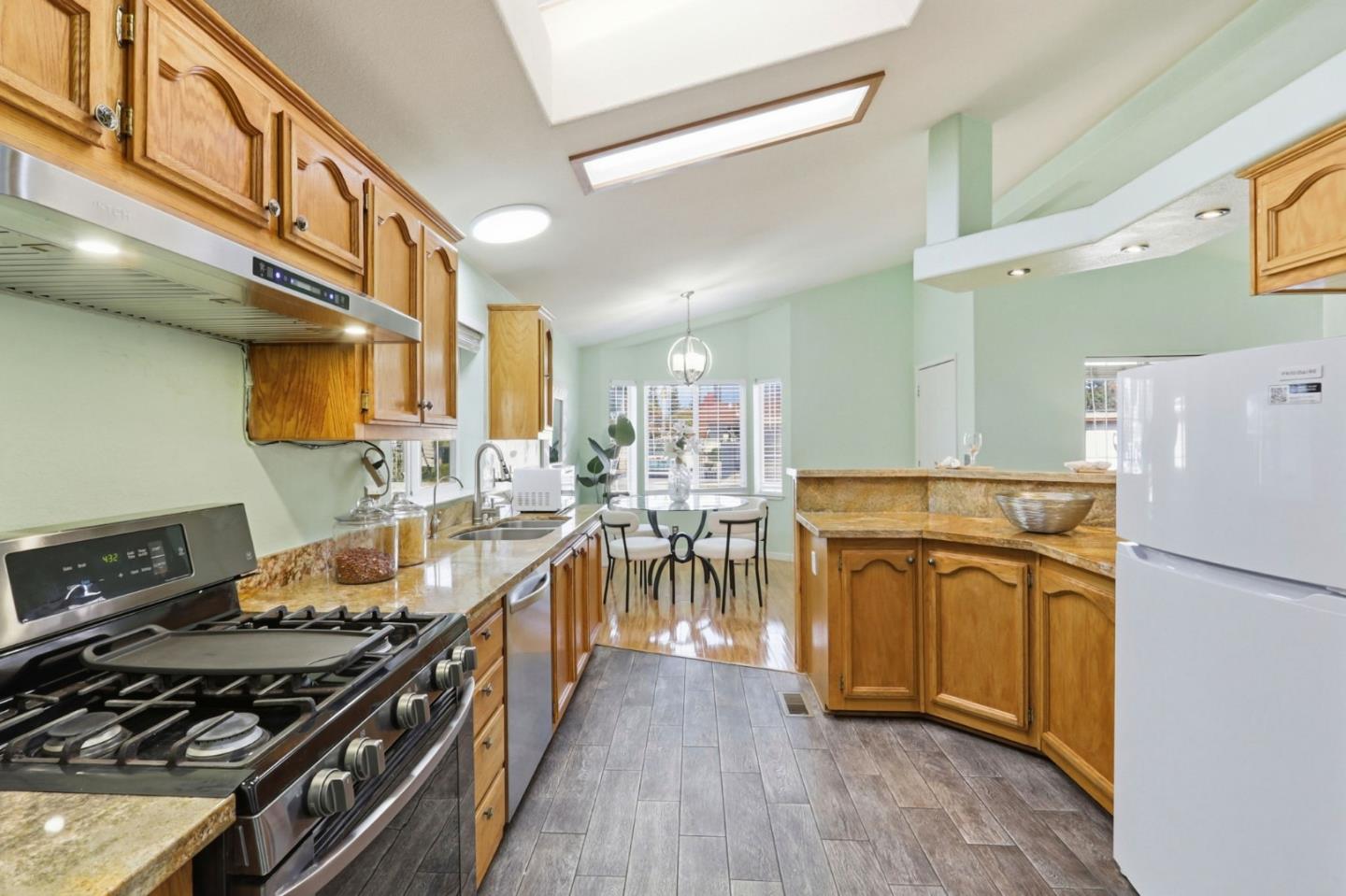 Detail Gallery Image 14 of 46 For 1520 E Capitol Expwy #103,  San Jose,  CA 95121 - 3 Beds | 2 Baths