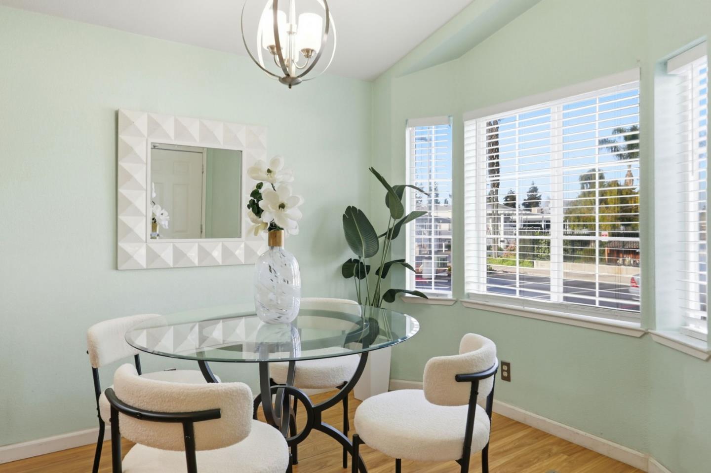 Detail Gallery Image 16 of 46 For 1520 E Capitol Expwy #103,  San Jose,  CA 95121 - 3 Beds | 2 Baths