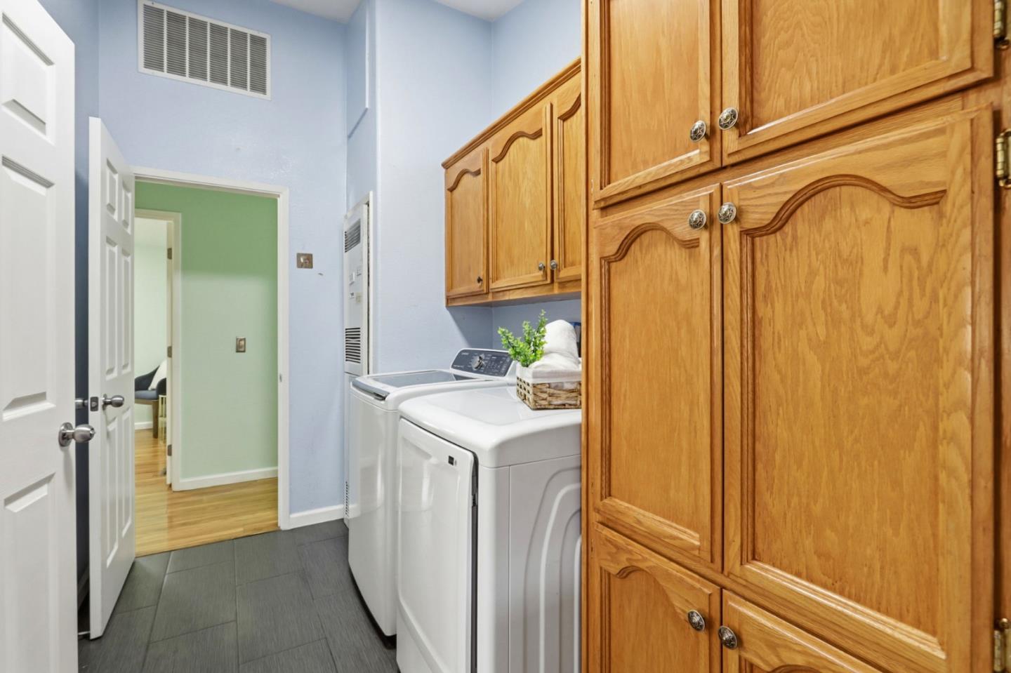 Detail Gallery Image 37 of 46 For 1520 E Capitol Expwy #103,  San Jose,  CA 95121 - 3 Beds | 2 Baths