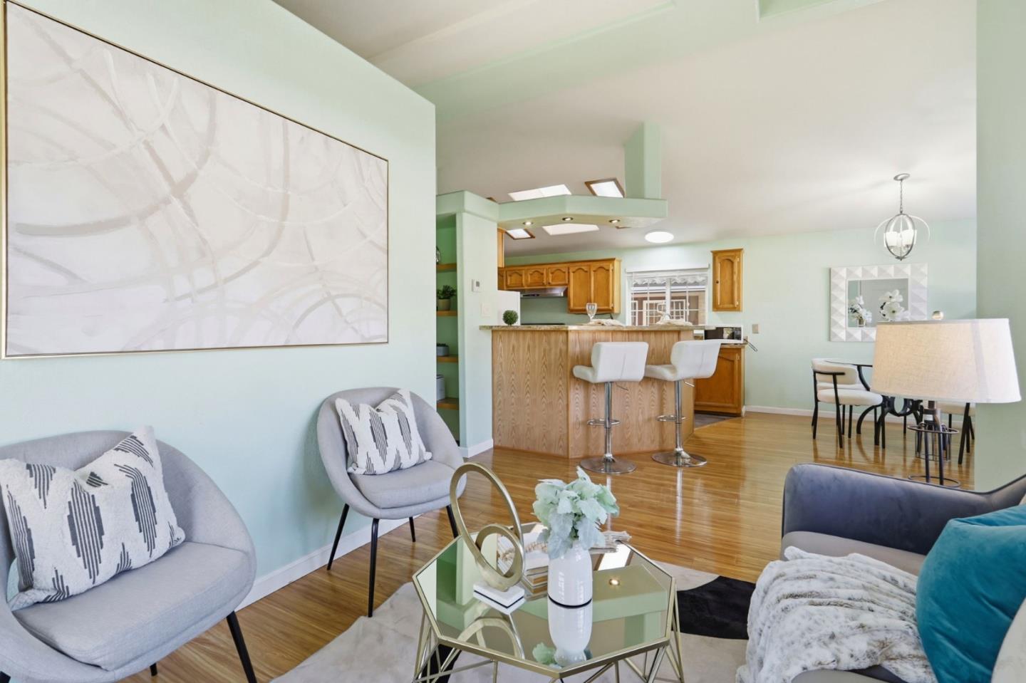 Detail Gallery Image 8 of 46 For 1520 E Capitol Expwy #103,  San Jose,  CA 95121 - 3 Beds | 2 Baths