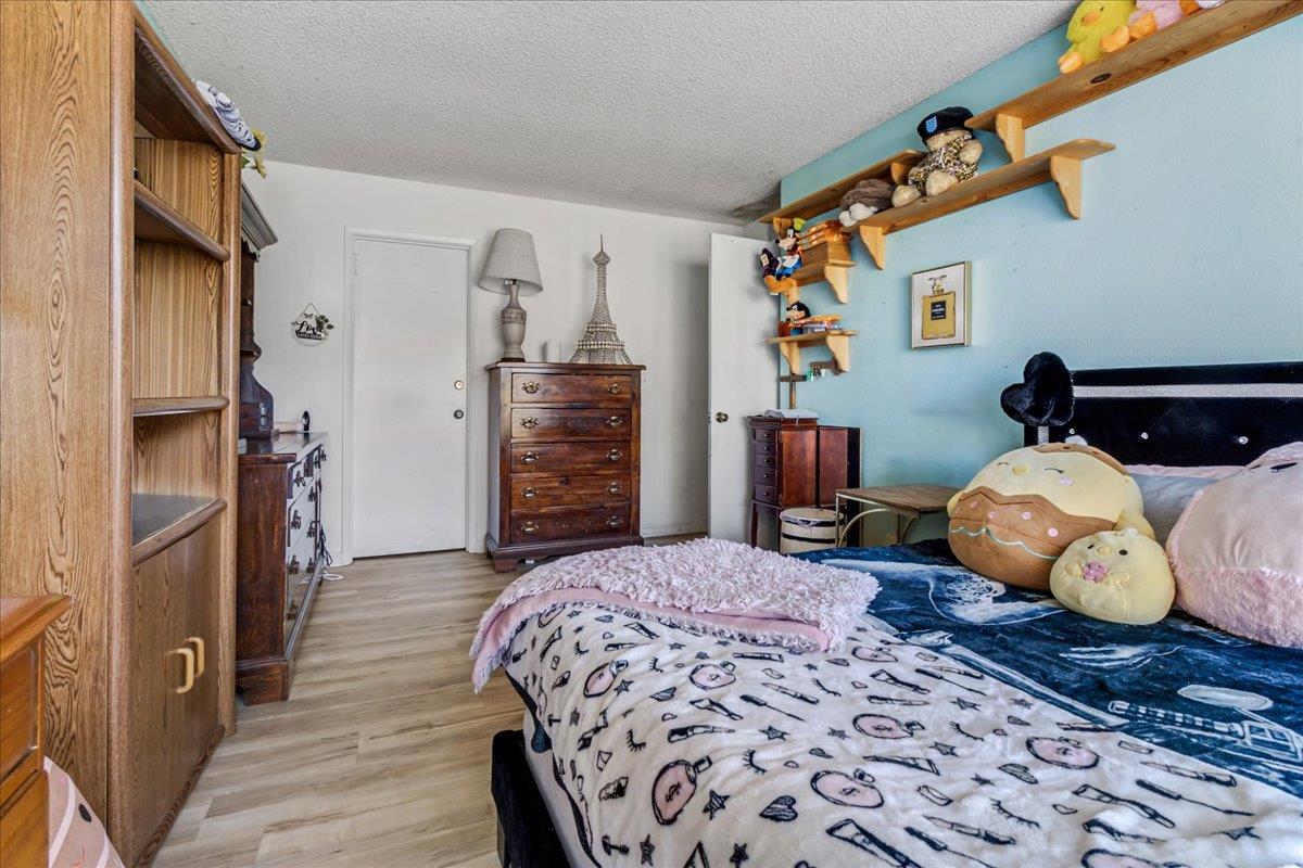 Detail Gallery Image 9 of 14 For 1607 Cuevas Cir, Salinas,  CA 93906 - 2 Beds | 1 Baths
