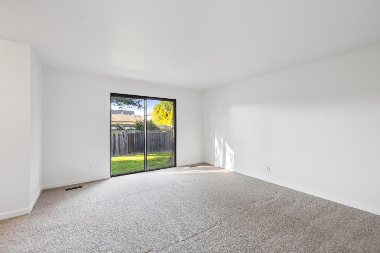 Detail Gallery Image 25 of 48 For 754 Vasques Dr, Half Moon Bay,  CA 94019 - 3 Beds | 2/1 Baths