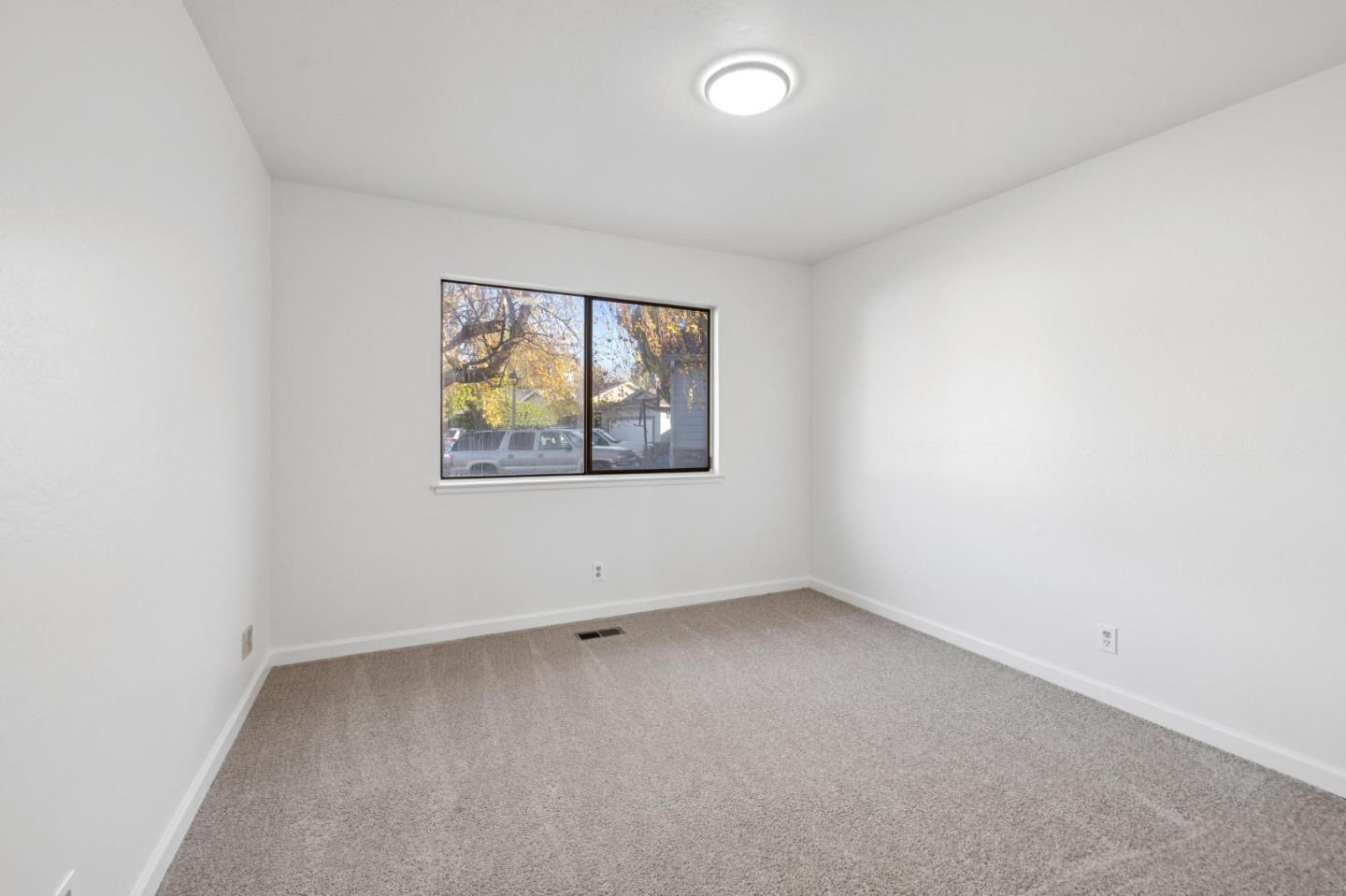 Detail Gallery Image 37 of 48 For 754 Vasques Dr, Half Moon Bay,  CA 94019 - 3 Beds | 2/1 Baths