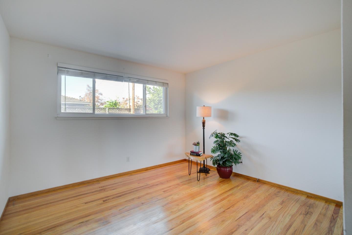 Detail Gallery Image 19 of 29 For 1679 Catalonia Way, San Jose,  CA 95125 - 3 Beds | 2 Baths