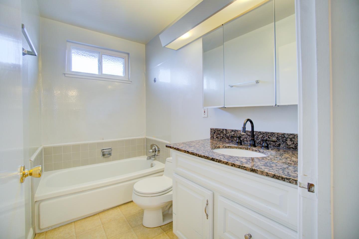 Detail Gallery Image 22 of 29 For 1679 Catalonia Way, San Jose,  CA 95125 - 3 Beds | 2 Baths