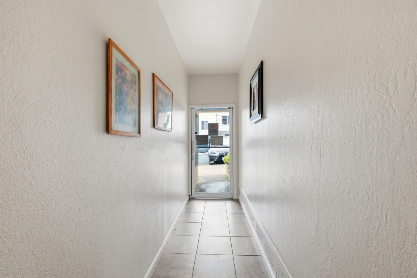 Detail Gallery Image 5 of 34 For 79 Lausanne Ave, Daly City,  CA 94014 - – Beds | – Baths