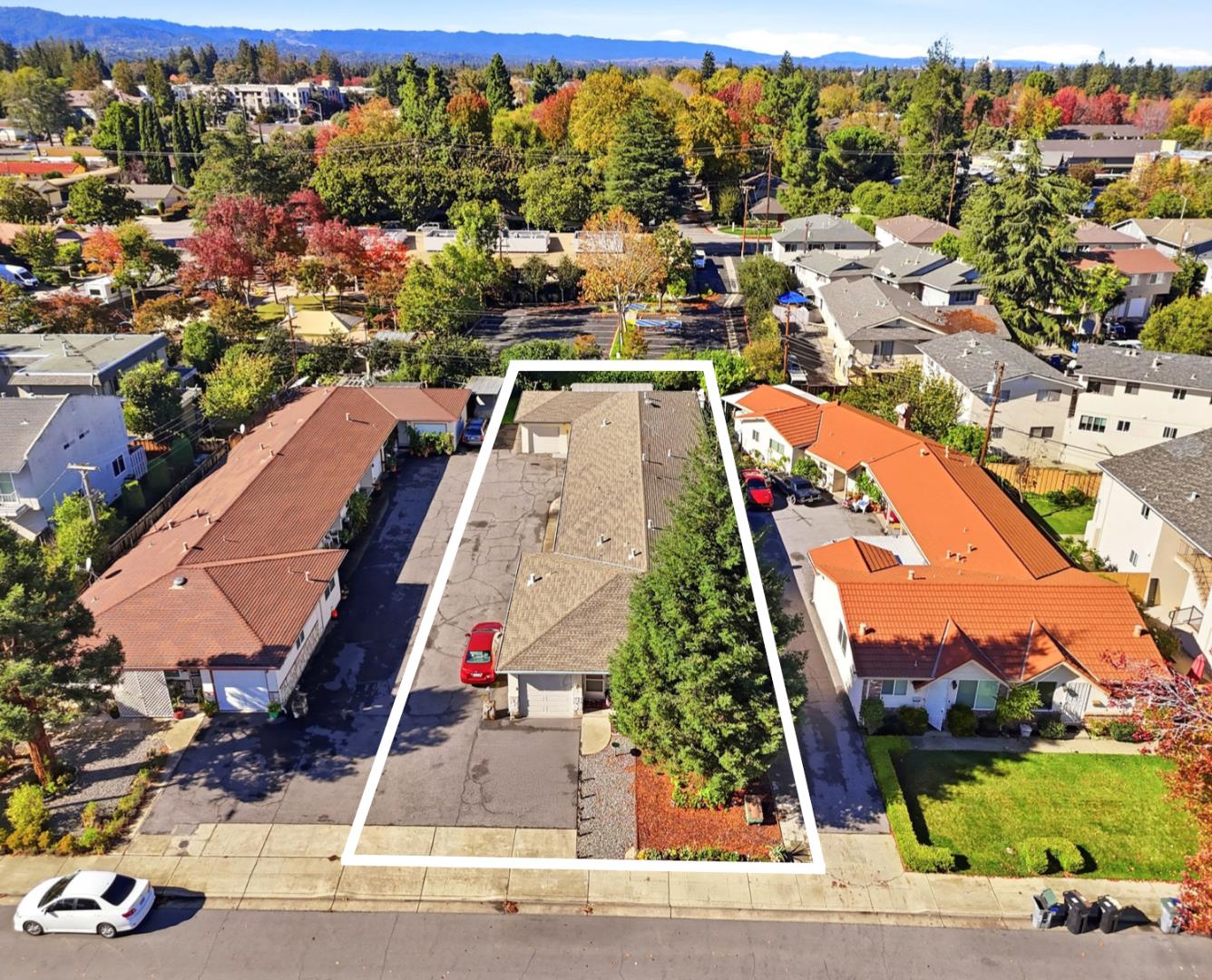 Detail Gallery Image 2 of 5 For 457 Carneros Ave, Sunnyvale,  CA 94086 - – Beds | – Baths