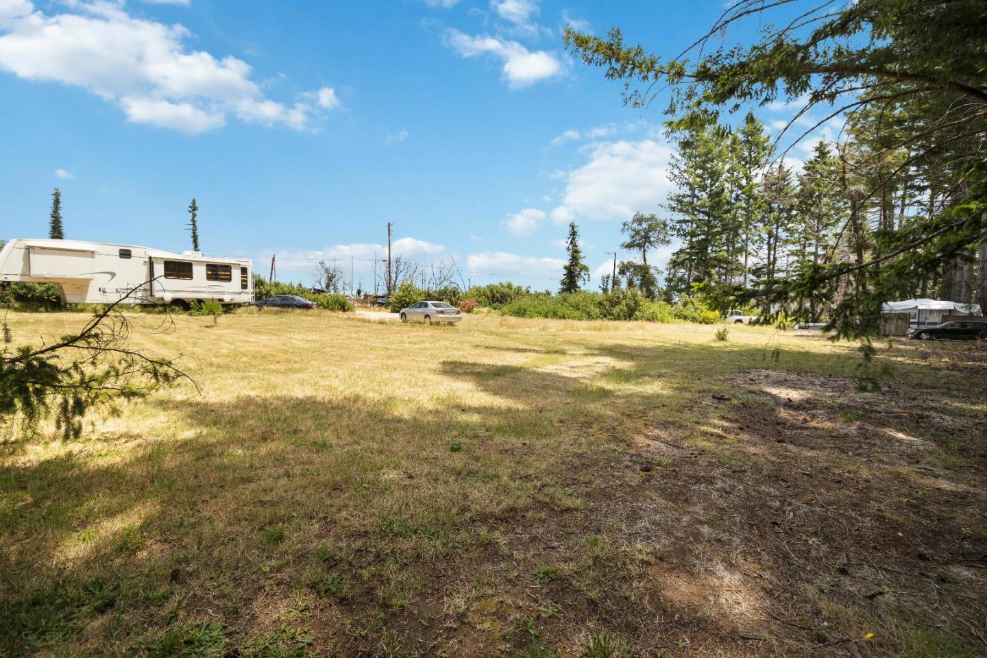 Detail Gallery Image 5 of 19 For 60 Braemoor Dr, Santa Cruz,  CA 95060 - – Beds | – Baths