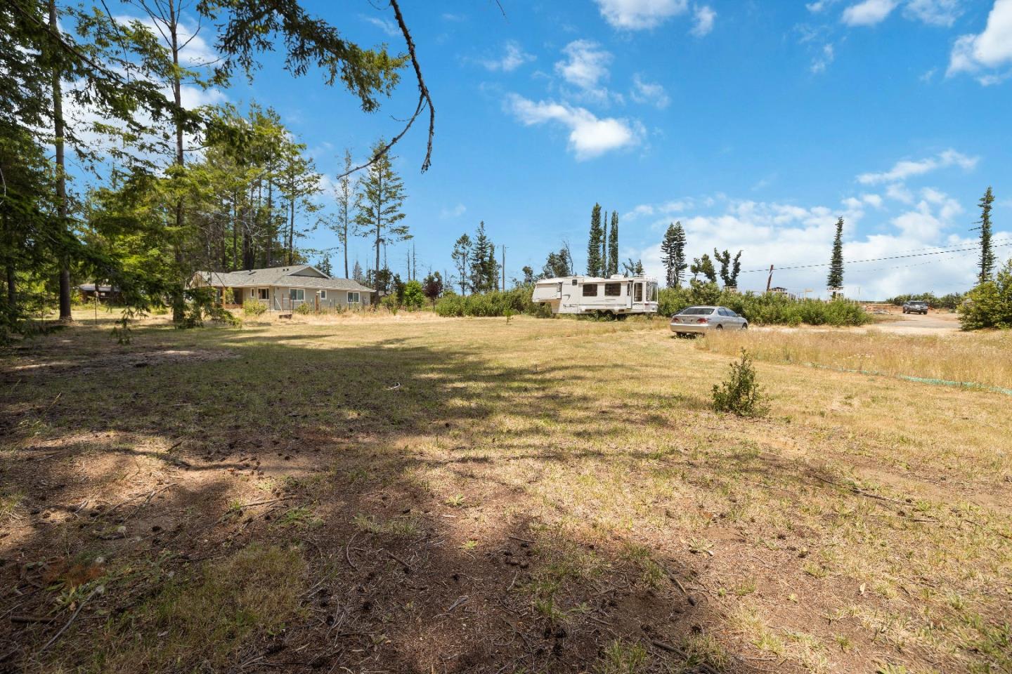 Detail Gallery Image 6 of 19 For 60 Braemoor Dr, Santa Cruz,  CA 95060 - – Beds | – Baths