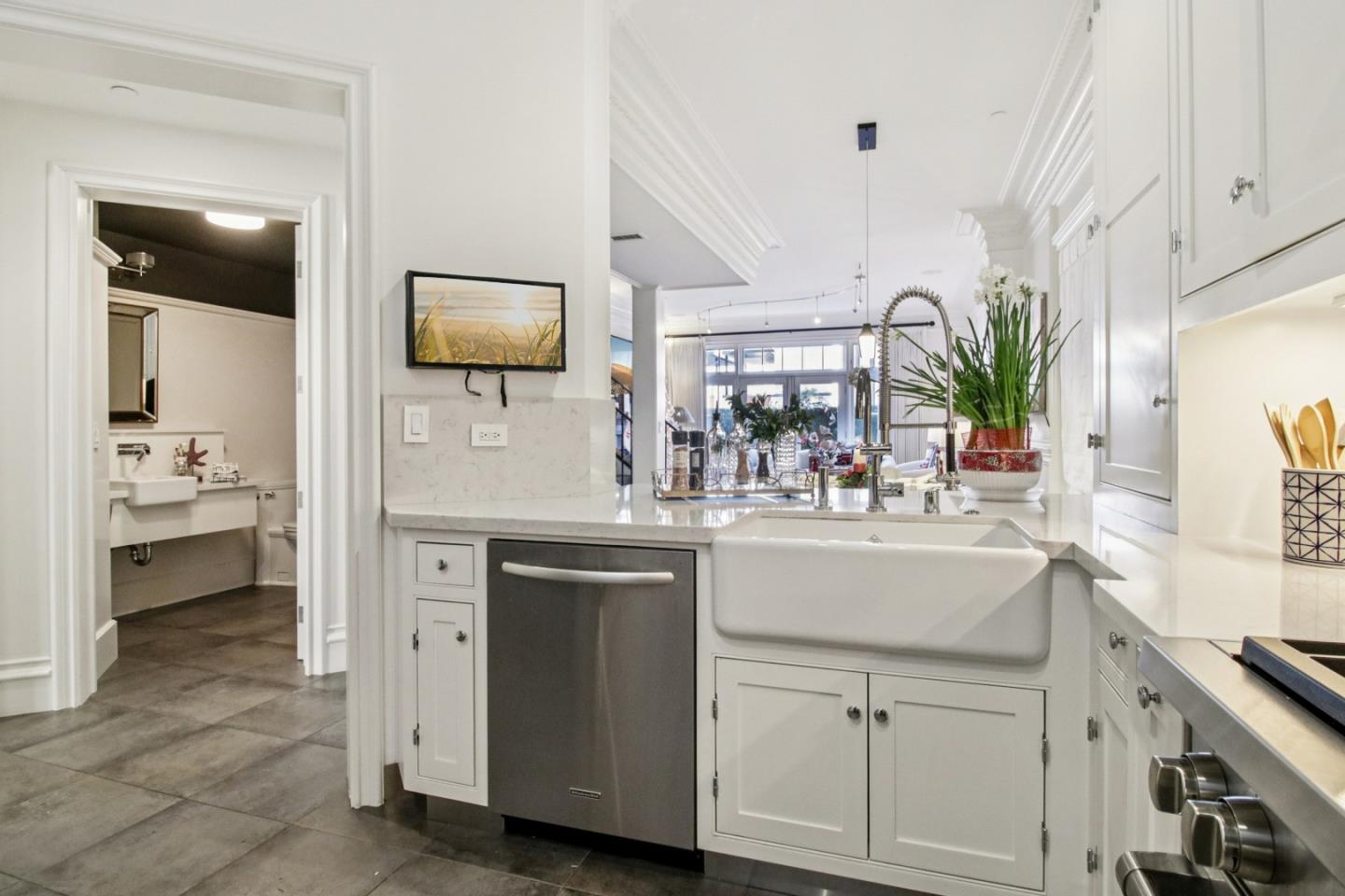 Detail Gallery Image 11 of 54 For 356 Santana Row #319,  San Jose,  CA 95128 - 3 Beds | 3/1 Baths