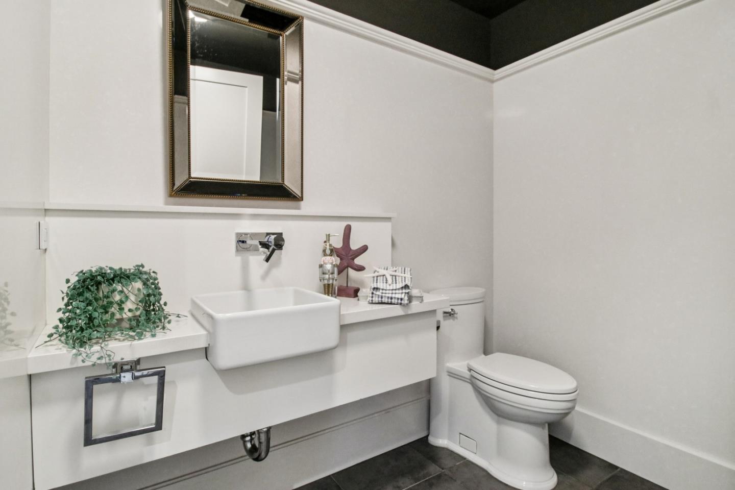 Detail Gallery Image 17 of 54 For 356 Santana Row #319,  San Jose,  CA 95128 - 3 Beds | 3/1 Baths