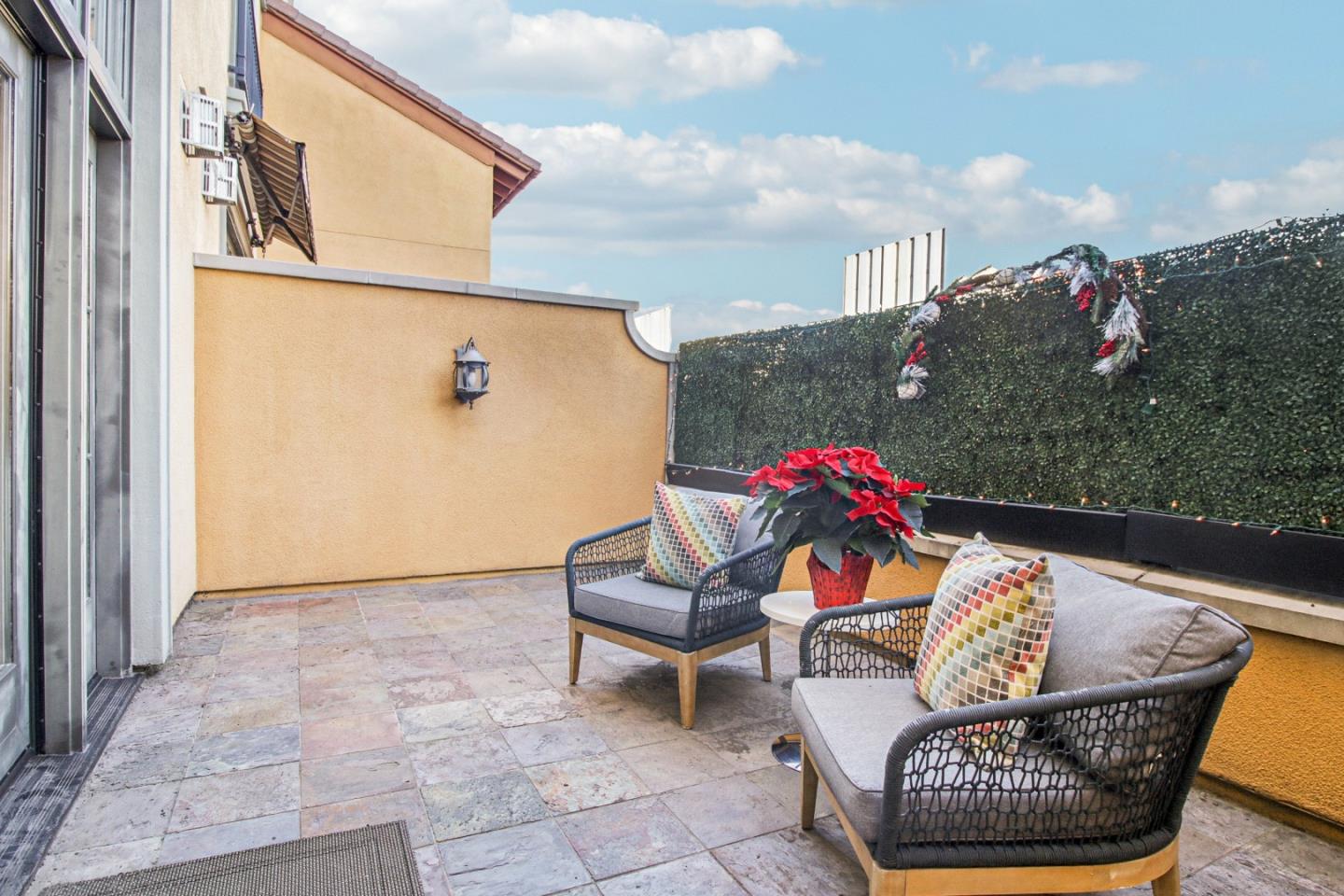 Detail Gallery Image 18 of 54 For 356 Santana Row #319,  San Jose,  CA 95128 - 3 Beds | 3/1 Baths