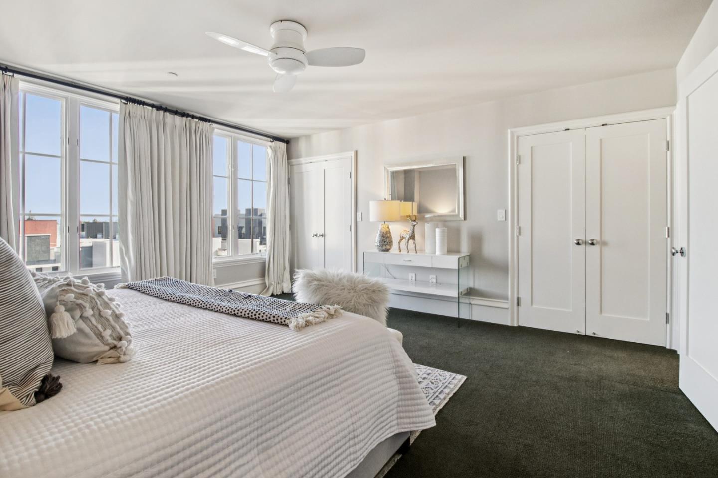 Detail Gallery Image 22 of 54 For 356 Santana Row #319,  San Jose,  CA 95128 - 3 Beds | 3/1 Baths