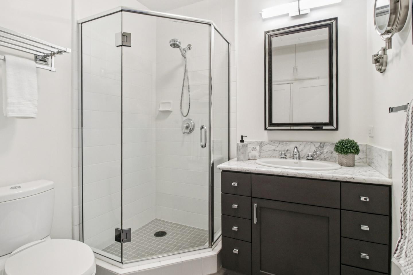 Detail Gallery Image 30 of 54 For 356 Santana Row #319,  San Jose,  CA 95128 - 3 Beds | 3/1 Baths