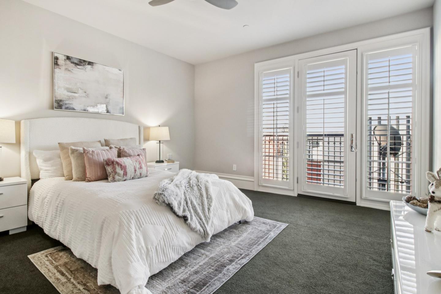 Detail Gallery Image 33 of 54 For 356 Santana Row #319,  San Jose,  CA 95128 - 3 Beds | 3/1 Baths