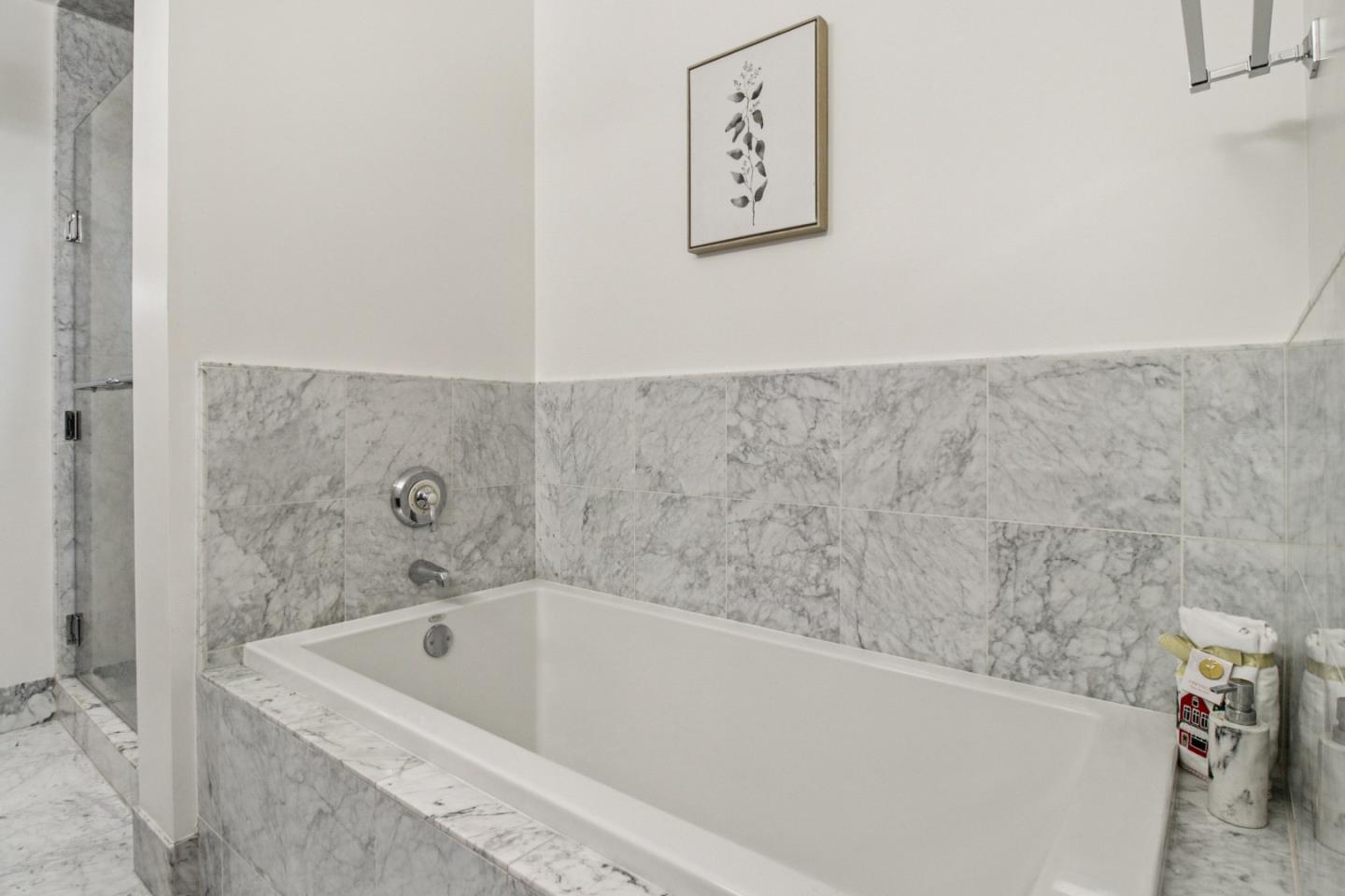 Detail Gallery Image 37 of 54 For 356 Santana Row #319,  San Jose,  CA 95128 - 3 Beds | 3/1 Baths