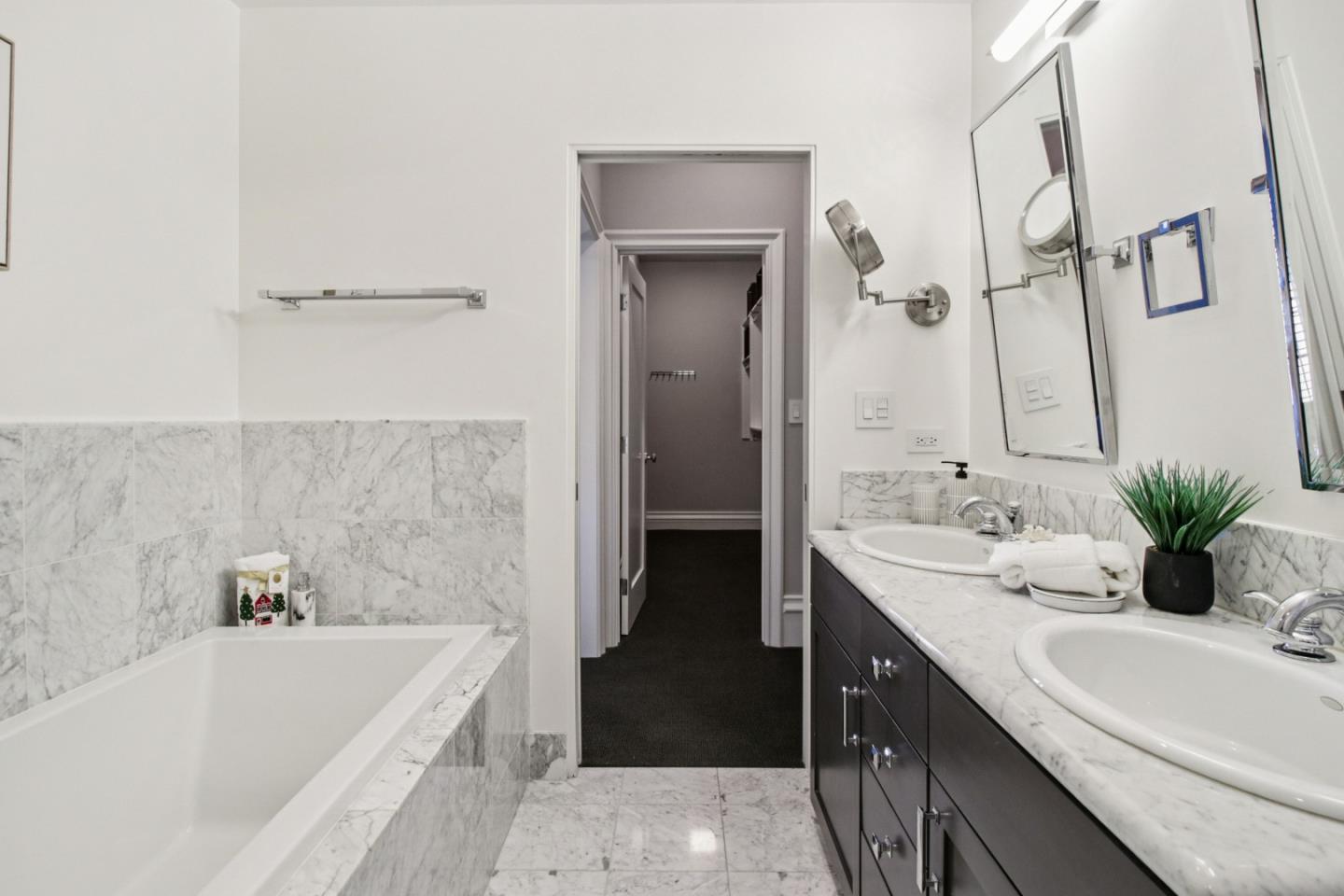 Detail Gallery Image 40 of 54 For 356 Santana Row #319,  San Jose,  CA 95128 - 3 Beds | 3/1 Baths