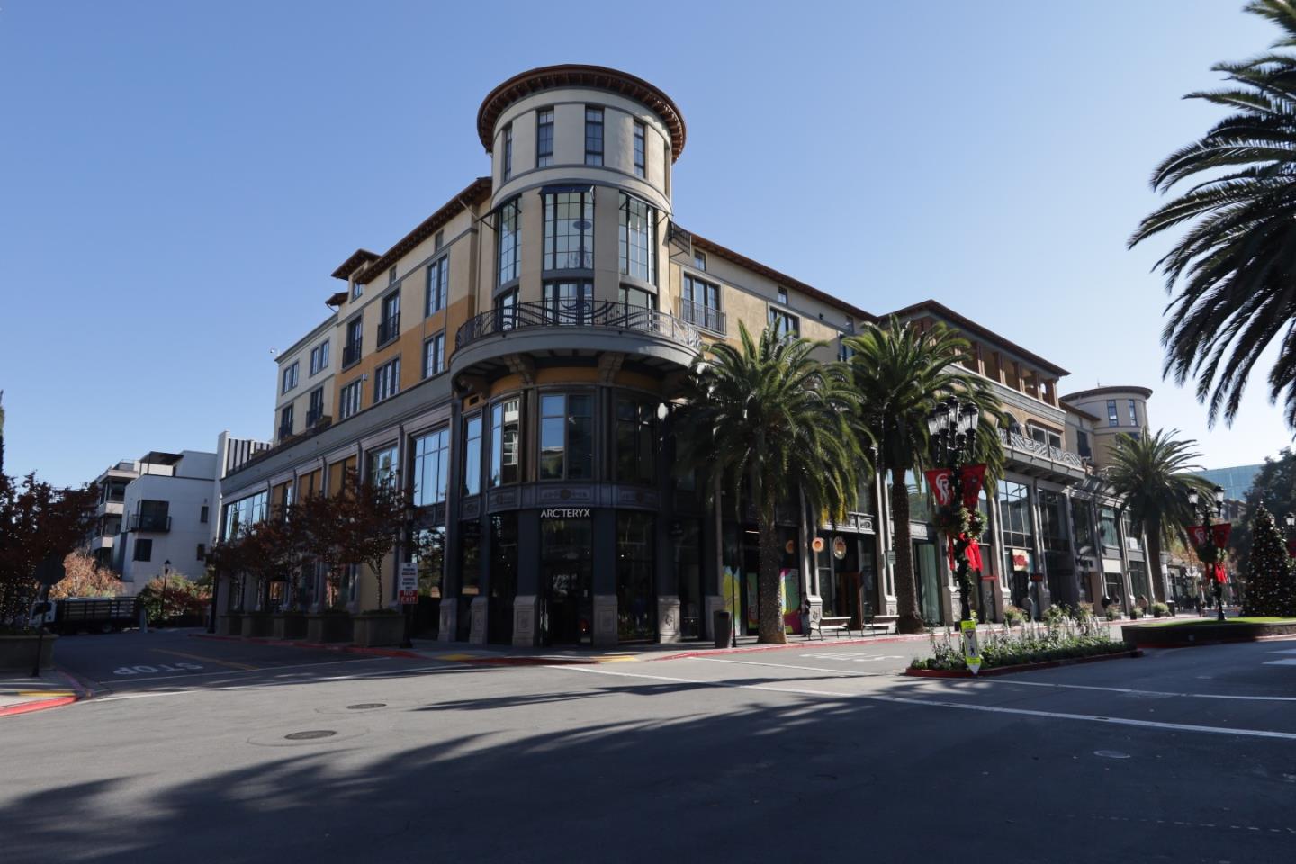 Detail Gallery Image 58 of 75 For 356 Santana Row #319,  San Jose,  CA 95128 - 3 Beds | 3/1 Baths