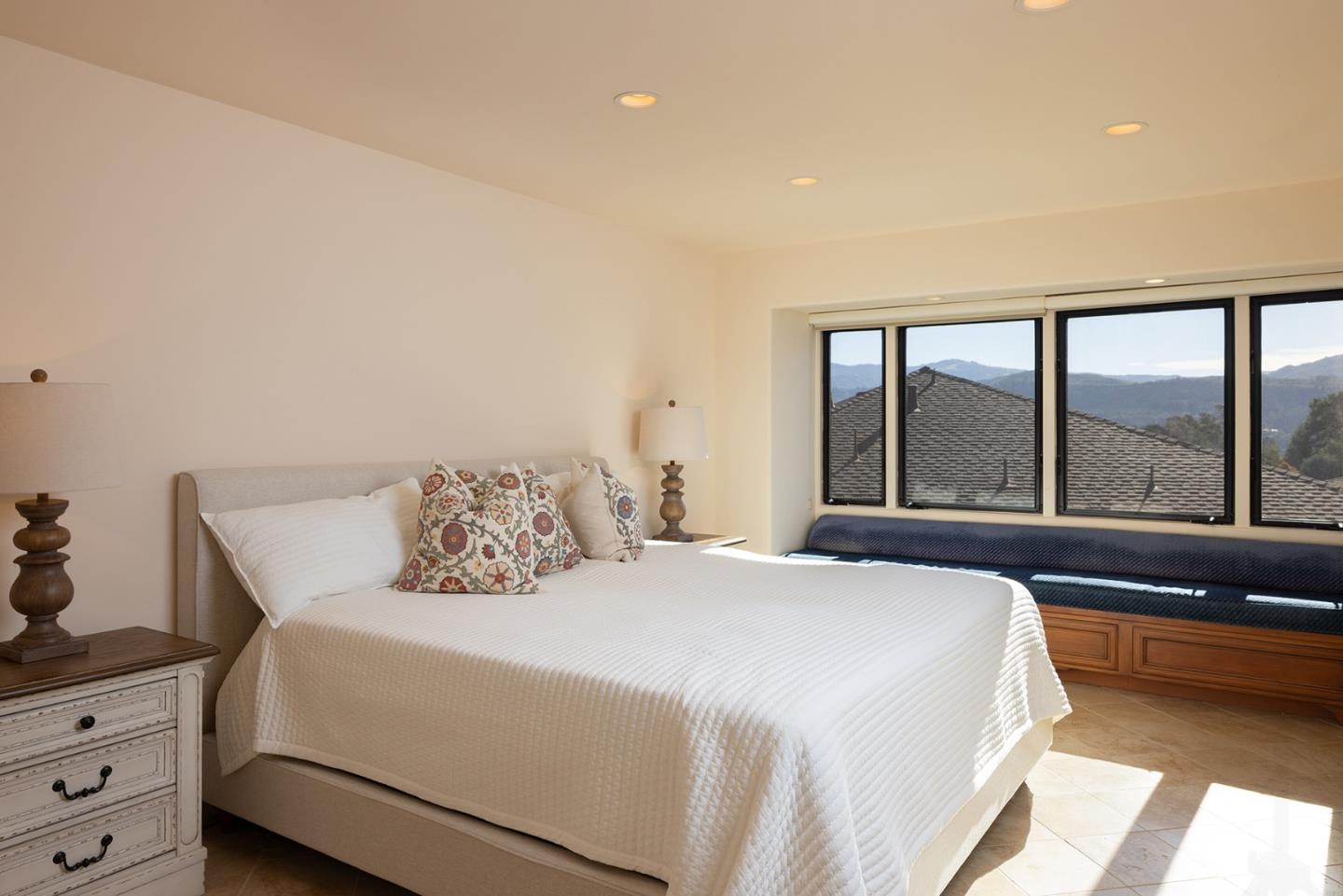 Detail Gallery Image 14 of 22 For 129 Del Mesa Carmel, Carmel,  CA 93923 - 2 Beds | 2 Baths