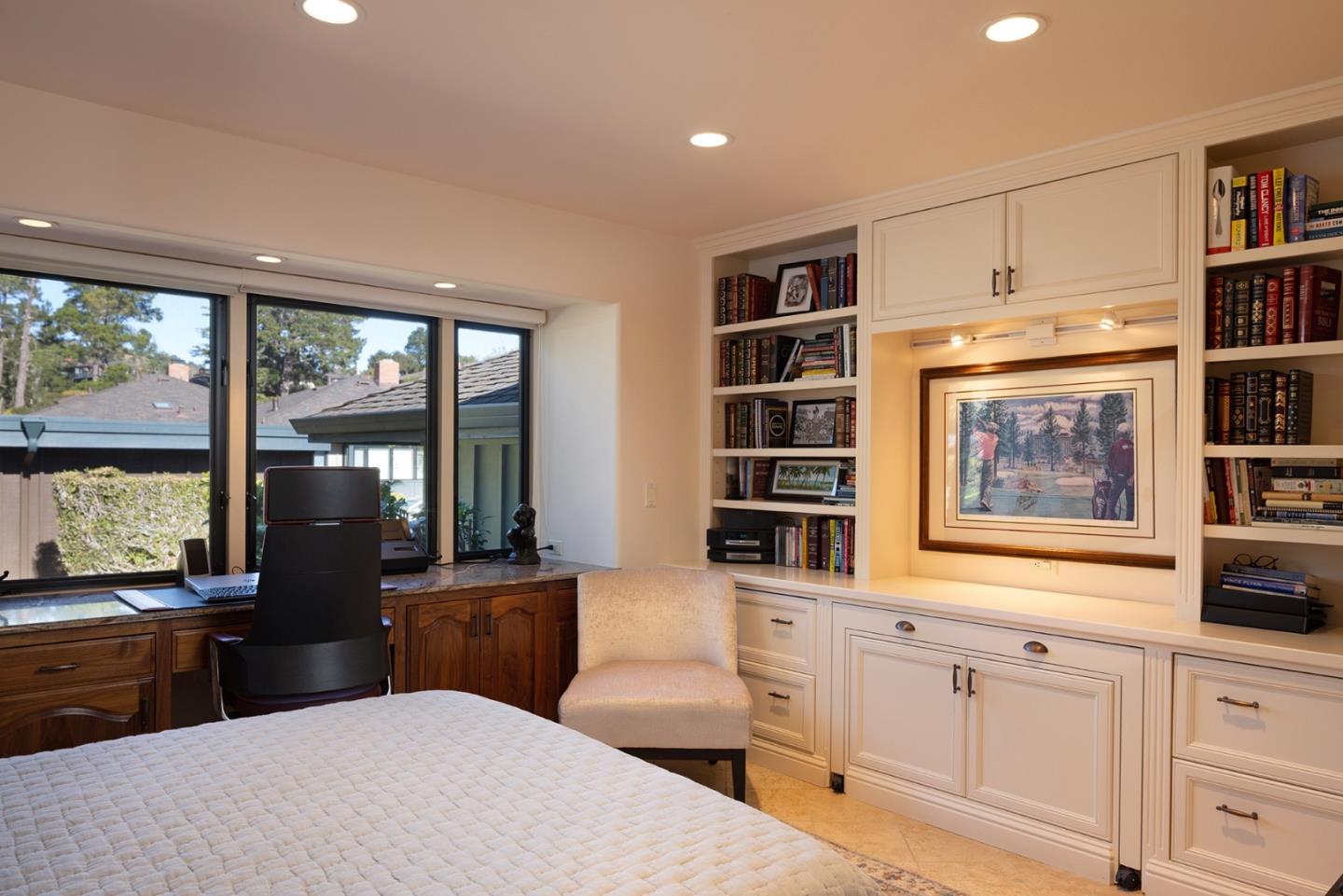 Detail Gallery Image 17 of 22 For 129 Del Mesa Carmel, Carmel,  CA 93923 - 2 Beds | 2 Baths