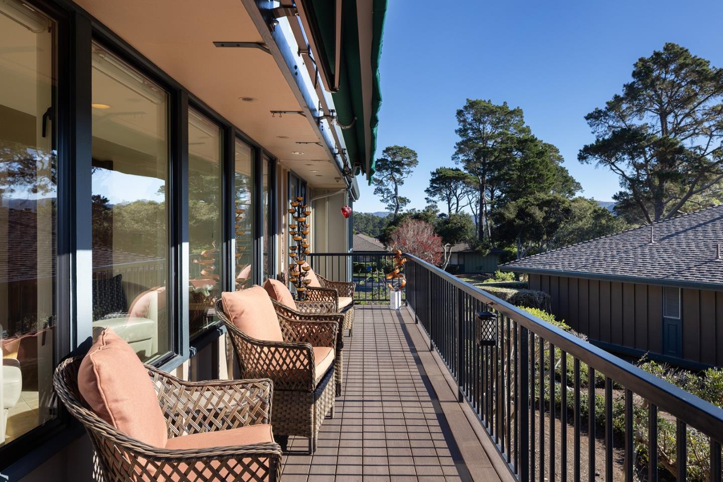 Detail Gallery Image 7 of 22 For 129 Del Mesa Carmel, Carmel,  CA 93923 - 2 Beds | 2 Baths