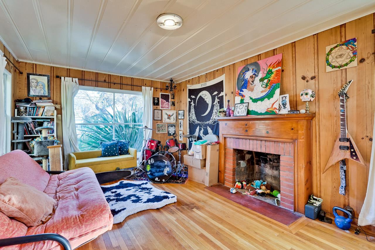 Detail Gallery Image 4 of 10 For 655 S 12th St, San Jose,  CA 95112 - 2 Beds | 1 Baths