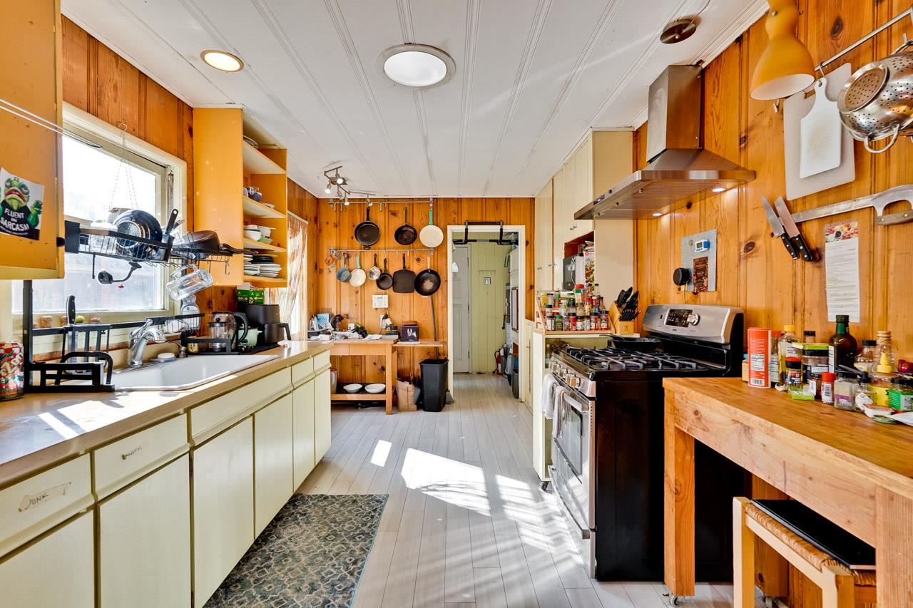 Detail Gallery Image 7 of 10 For 655 S 12th St, San Jose,  CA 95112 - 2 Beds | 1 Baths