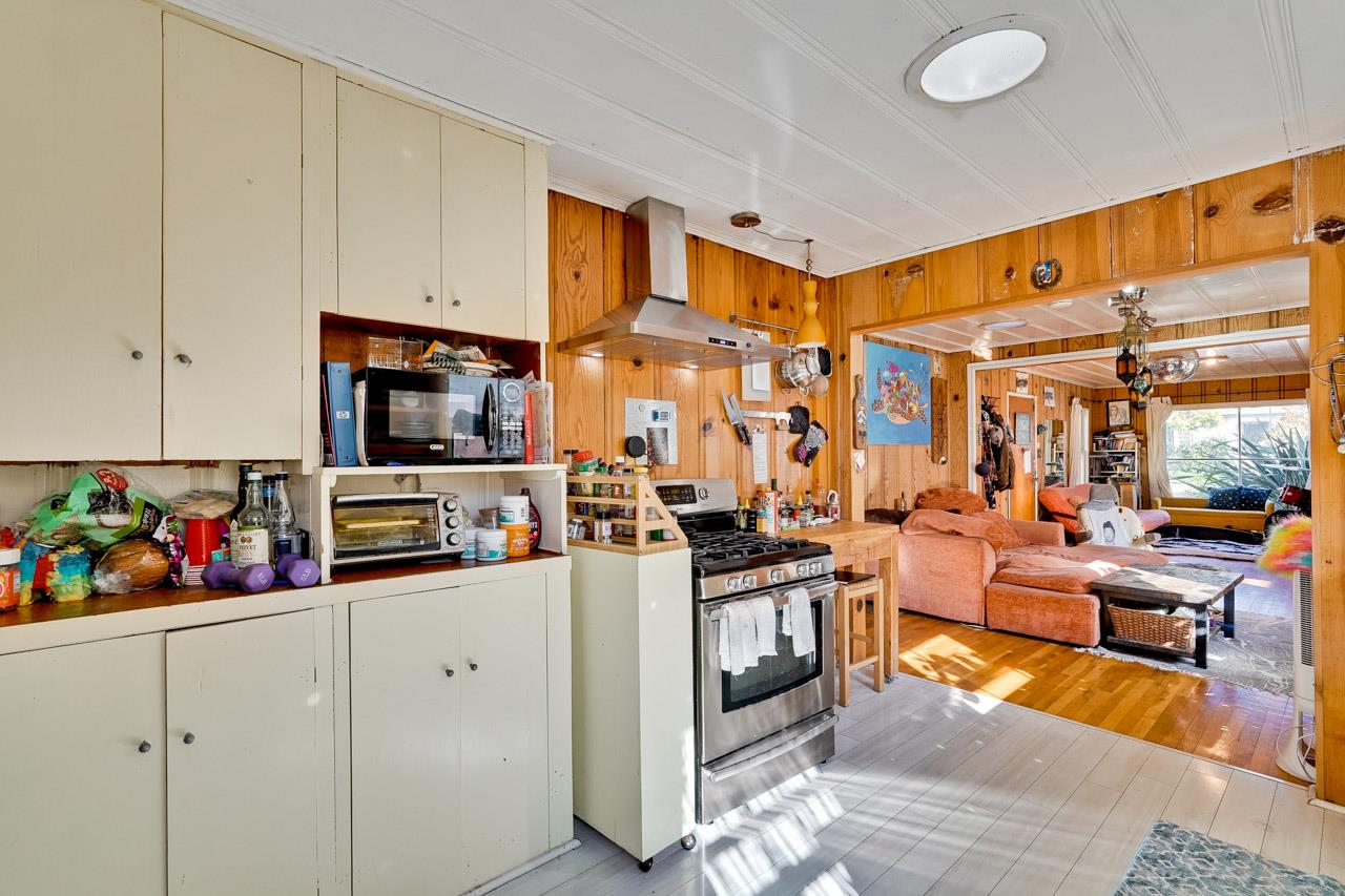 Detail Gallery Image 9 of 10 For 655 S 12th St, San Jose,  CA 95112 - 2 Beds | 1 Baths