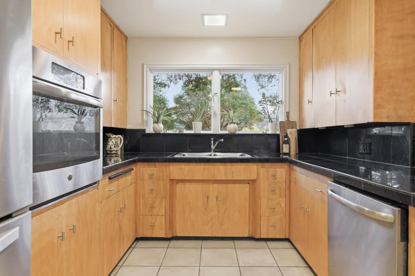 Detail Gallery Image 18 of 35 For 9805 Carmel Valley Rd, Carmel,  CA 93923 - 3 Beds | 2 Baths