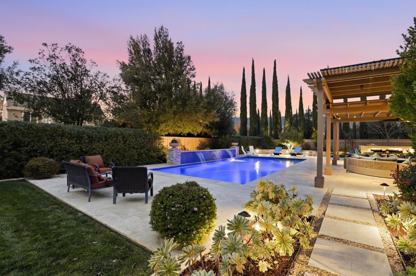 Detail Gallery Image 12 of 73 For 1625 Mission Avenida, Morgan Hill,  CA 95037 - 4 Beds | 3/1 Baths